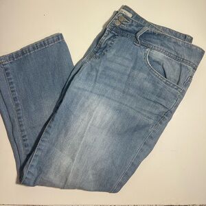 Aeropostale Women’s Low Rise Y2K Capris Light Blue Jeans Size 11/12